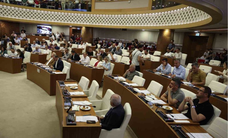 Büyükşehir Meclisi’nde Aksu’da Akaryakıt Ve Servis İstasyonu Planı Kabul Edildi