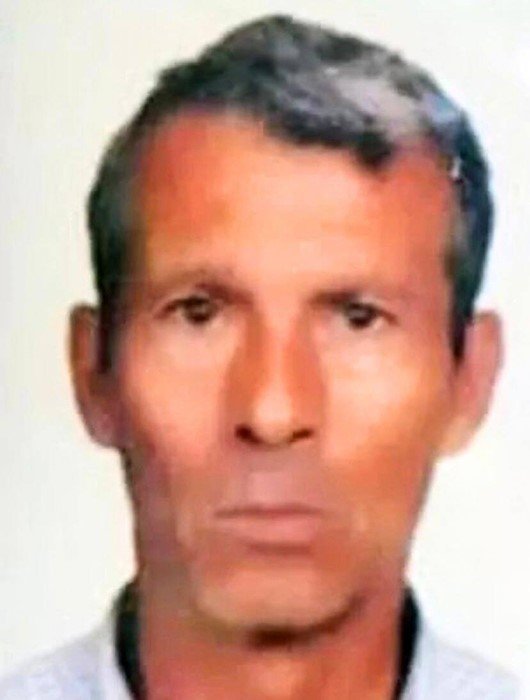 Lastiğini Tamir Ettiği Kamyonet İle Traktör Arasına Sıkışarak Hayatını Kaybetti