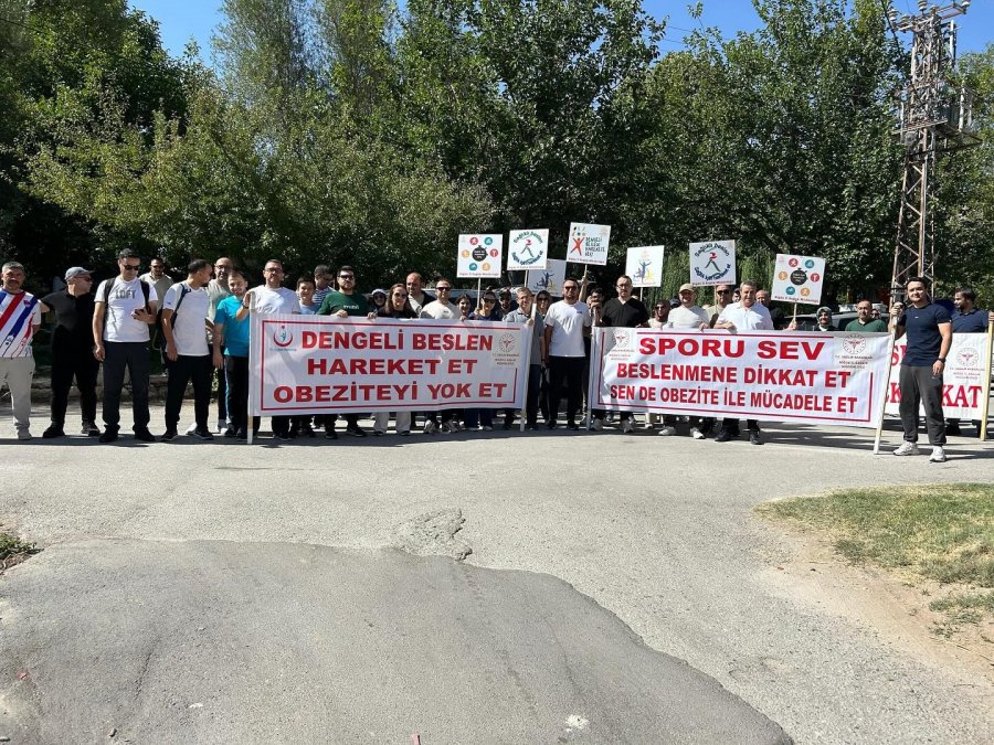 Niğde’de Halk Sağlığı Haftası Etkinlikleri Kapsamında Doğa Yürüyüşü