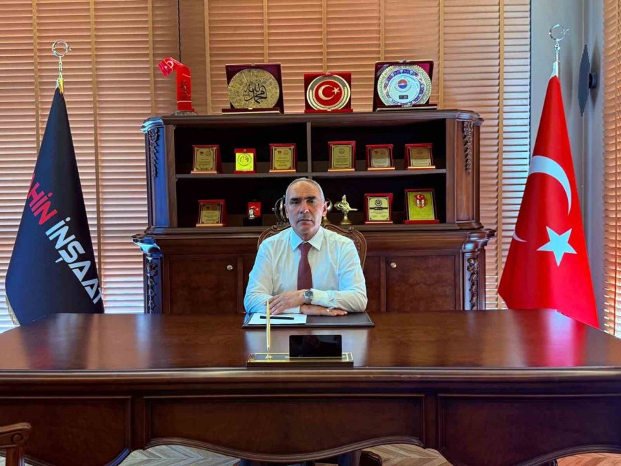 Bursasporlu Oyuncular Galibiyeti Tantuni Yiyerek Kutladı