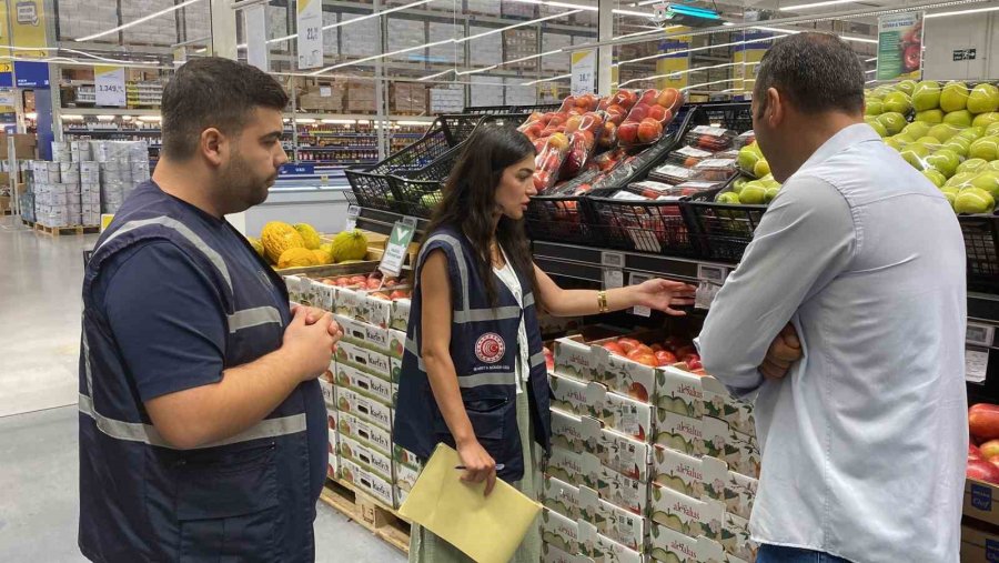 Mersin’de Marketler Denetleniyor