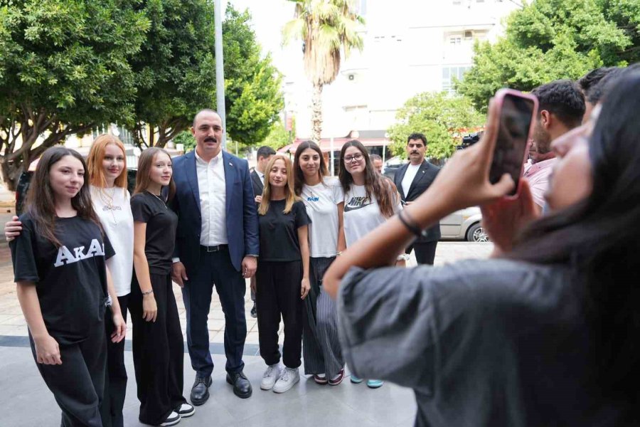 Başkan Kotan, Etüt Merkezinde Gençlerle Buluştu