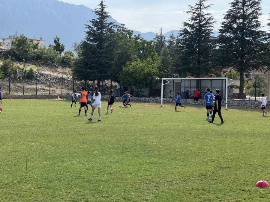 Antalya’daki Spor Köyü Binlerce Sporcuyu Ağırladı