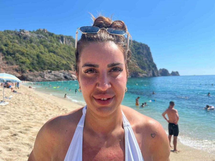 Alanya’da Eylül Ayında Plajlar Doldu