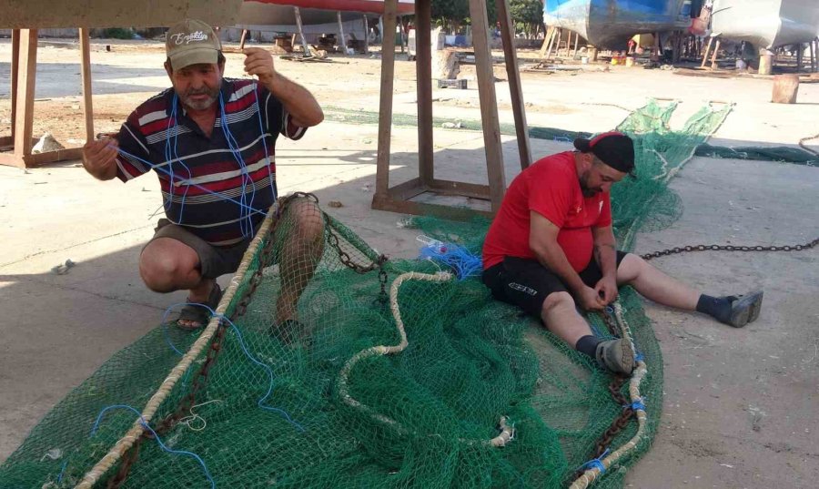 Akdenizli Balıkçılar ’vira Bismillah’ Demeye Hazırlanıyor