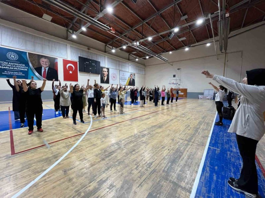 Karaman’da Halk Sağlığı Haftası’nda Pilates Etkinliği