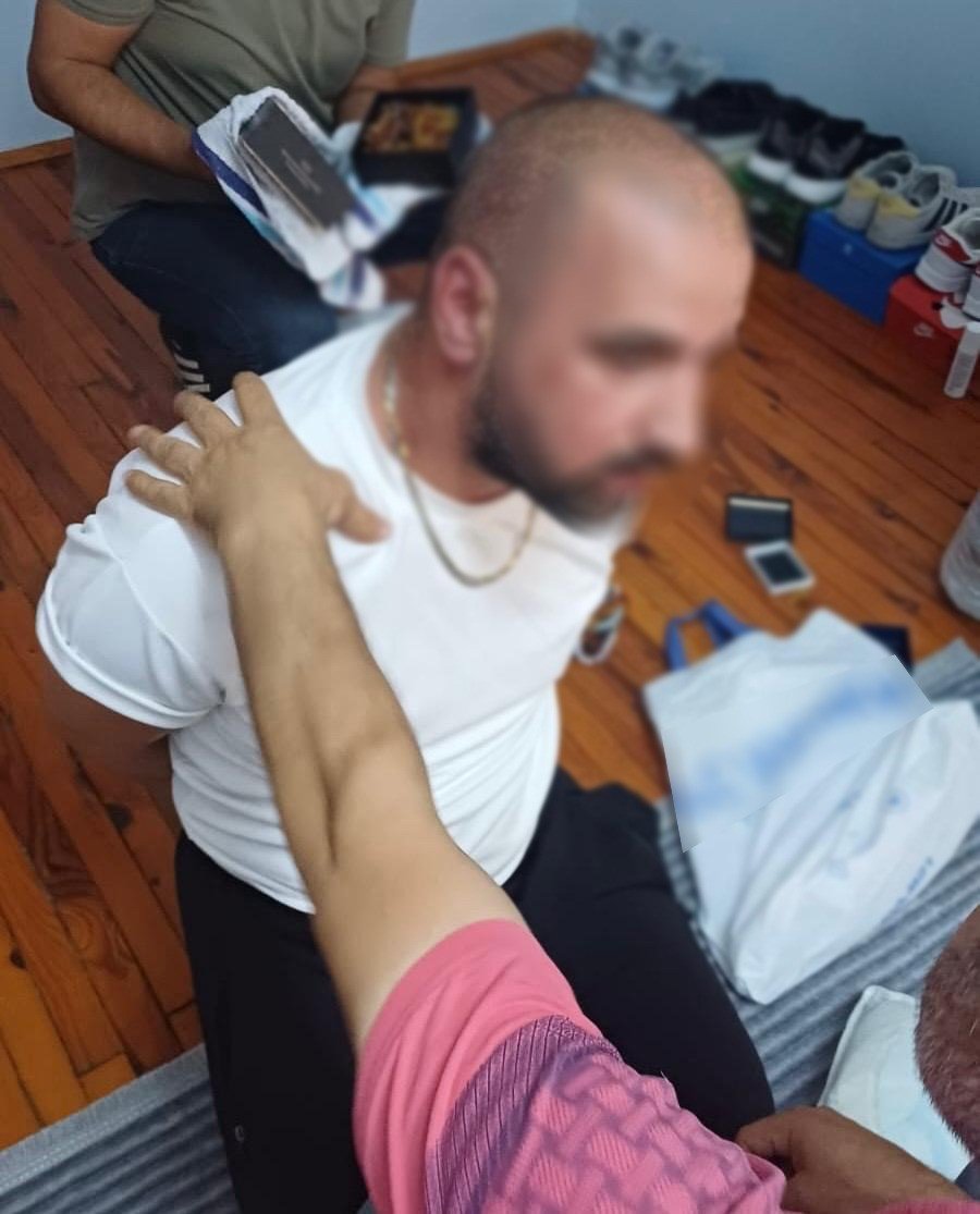 42 Dosyadan Yıllarca Hapis Yattı, Çıkınca 10 Ev Soyan Şahıs Tekrar Yakalandı