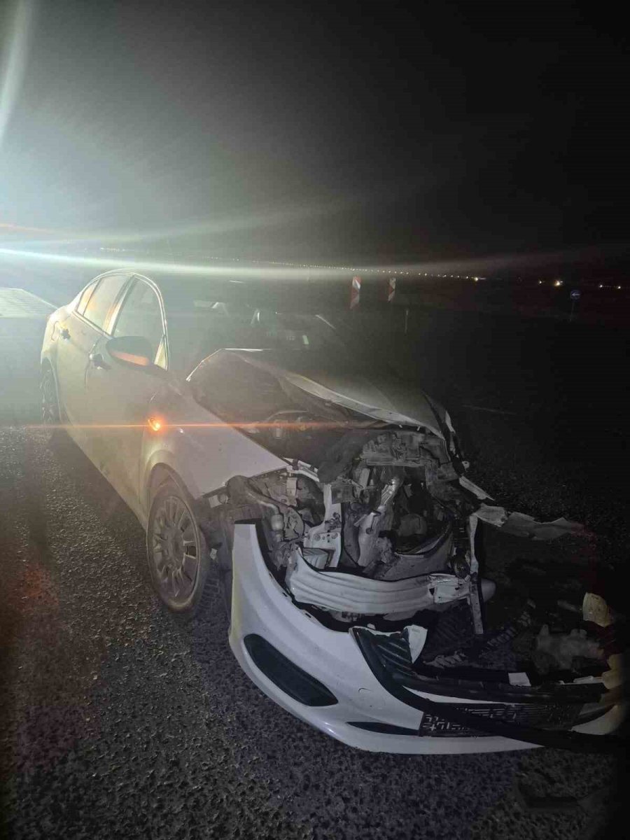 Konya’da Midibüs İle Otomobil Çarpıştı: 1 Yaralı