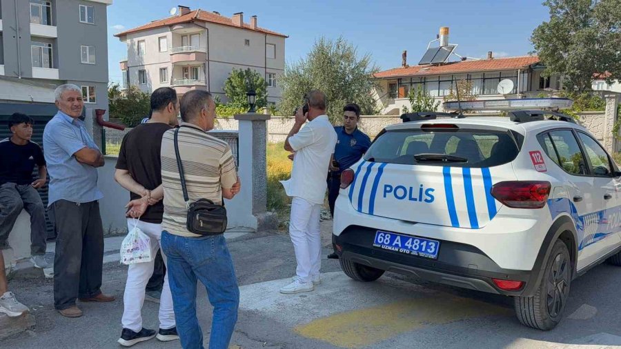 Aksaray’da Öğrenci Velisi Okul Müdürünü Yumrukladı