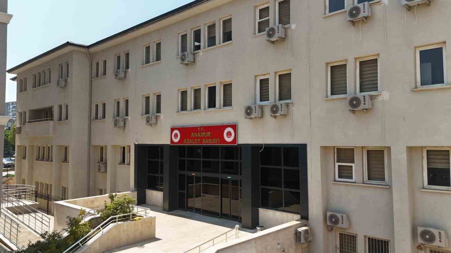 Milletvekili Kıratlı, Yenilenen Anamur Adalet Sarayı’nı İnceledi