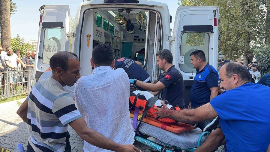 Antalya’da Eşiyle Birlikte Yürüdüğü Kaldırımda Silahlı Saldırıya Uğradı