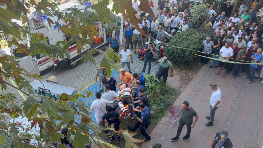 Antalya’da Eşiyle Birlikte Yürüdüğü Kaldırımda Silahlı Saldırıya Uğradı