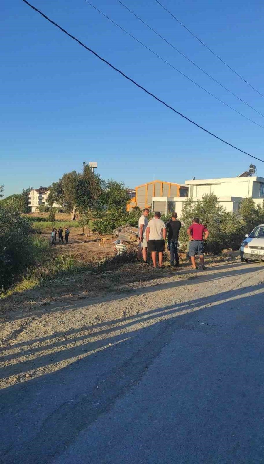 Otomobil Şarampole Devrildi: 1 Ölü