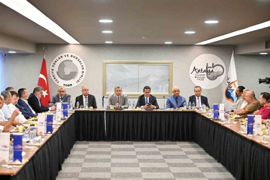 Vali Şahin: "çiftçi Gülerse Tüm Ülke Güler"