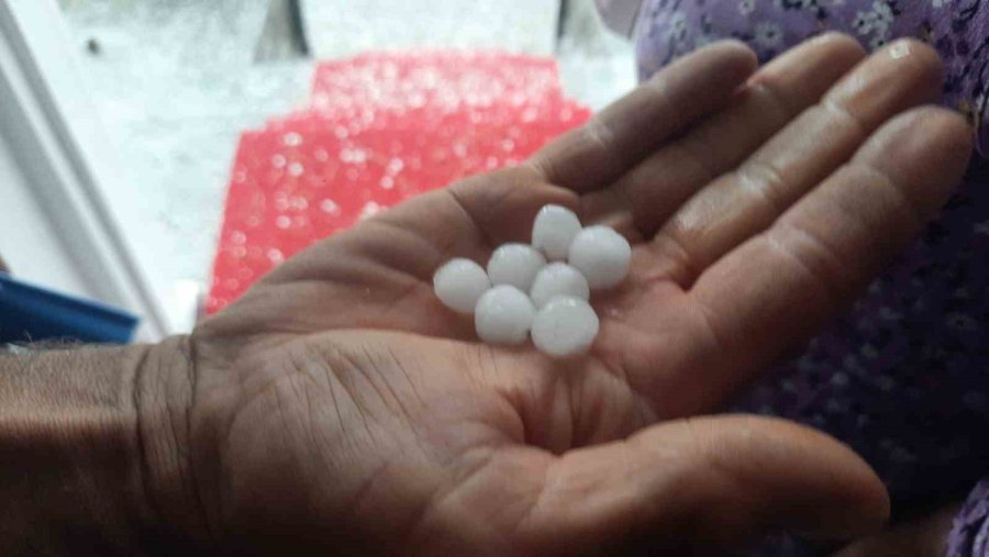 Konya’da Dolu Etkili Oldu, Bahçeler Büyük Zarar Gördü