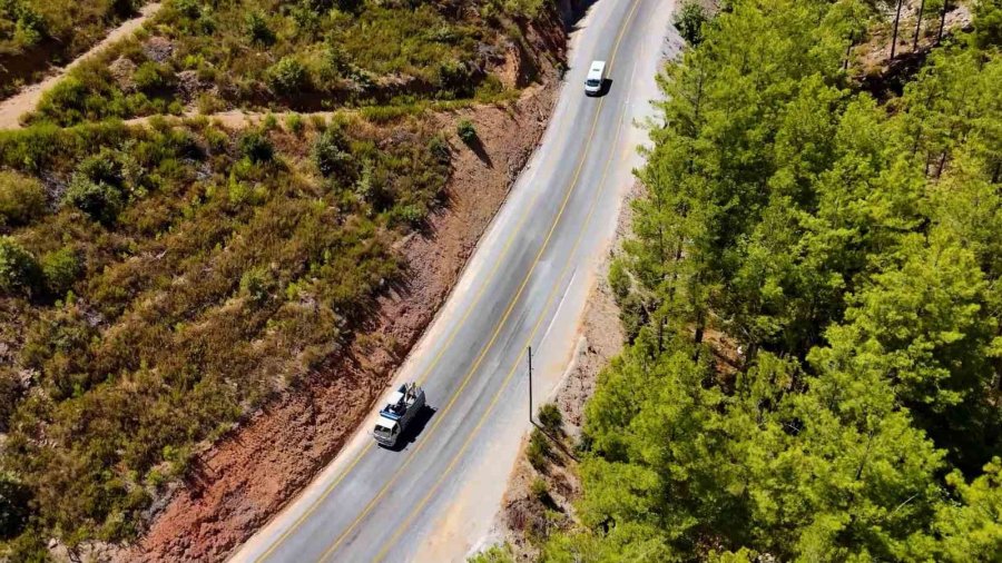 Anamur’da Yol Yenileme Çalışmaları Tamamlanıyor