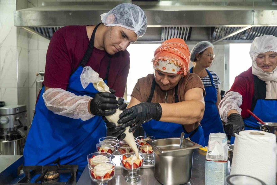 Mercek’te Pastacılık Kursu