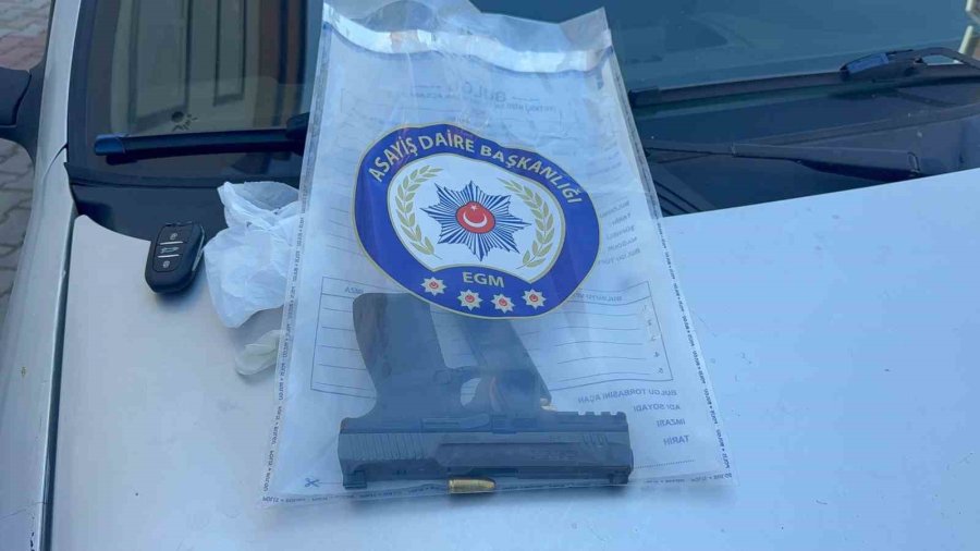 Antalya’da Eşiyle Birlikte Yürüdüğü Kaldırımda Silahlı Saldırıya Uğradı