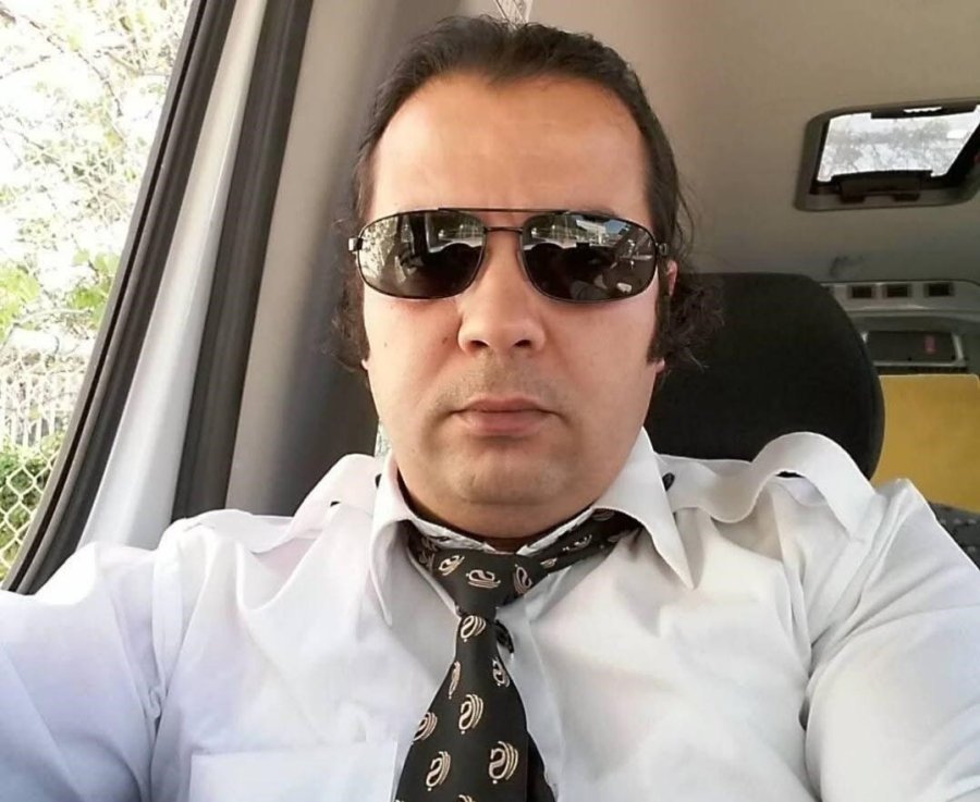 Antalya’da Sürücüsü Direksiyon Başında Rahatsızlanan Elektrikli Otobüs Devrildi, Sürücü Hayatını Kaybetti