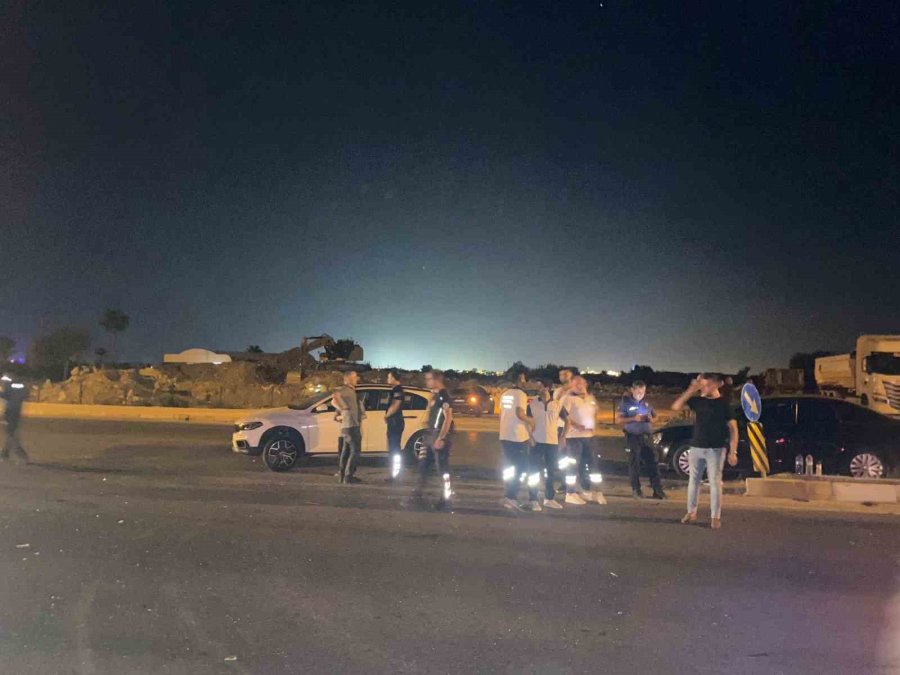 Antalya’da 3 Aracın Karıştığı Kazada 5 Kişi Yaralandı