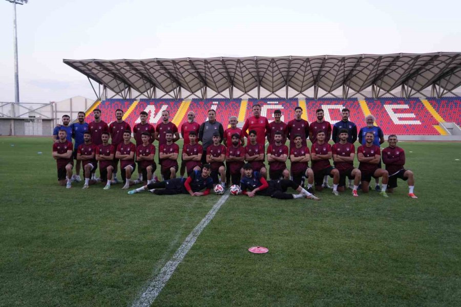 Niğde Belediyespor’dan Yeni Sezon Mesajı: "futbolu Savaş Değil, Eğlence Alanı Olarak Görüyoruz"