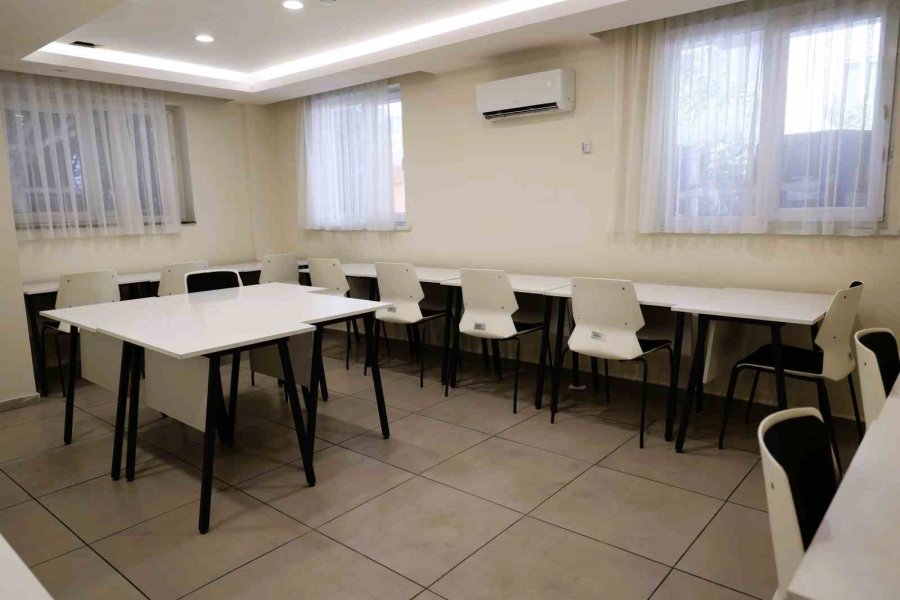 Büyükşehir Belediyesi Öğrenci Yurtları Yeni Döneme Hazır