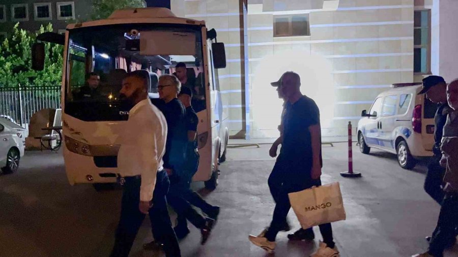 Antalya’daki Rüşvet Soruşturmasında 5 Tutuklama, 9 Adli Kontrol Kararı