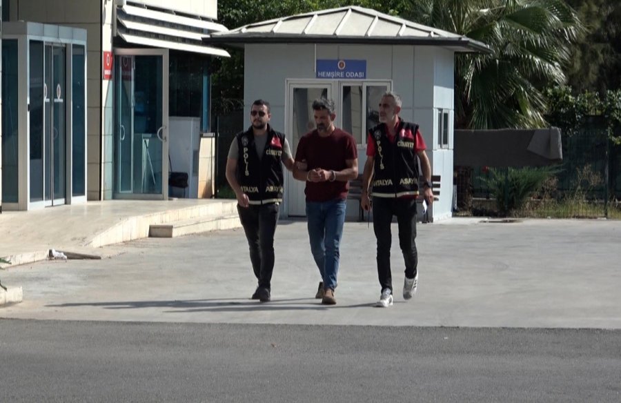 Eski Karısını Eşarbıyla Boğan Zanlı Tutuklandı