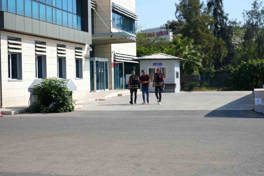 Eski Karısını Eşarbıyla Boğan Zanlı Tutuklandı