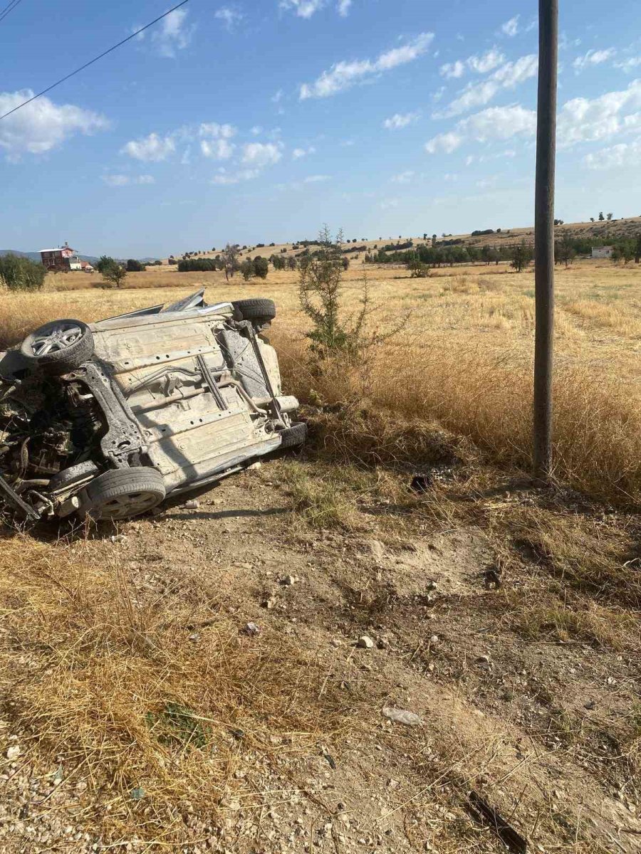 Kontrolden Çıkan Otomobil Şarampole Yuvarlandı: 1 Ölü