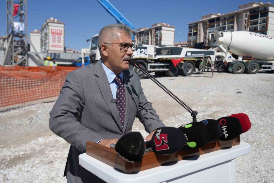 Niğde’de Tapu Ve Kadastro Hizmet Binasının Temeli Atıldı