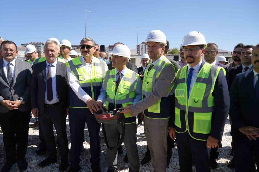 Niğde’de Tapu Ve Kadastro Hizmet Binasının Temeli Atıldı