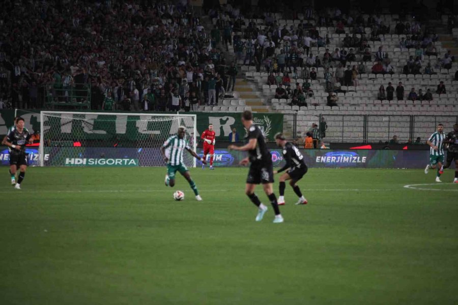 Trendyol Süper Lig: Konyaspor: 0 - Corendon Alanyaspor: 1 (ilk Yarı)