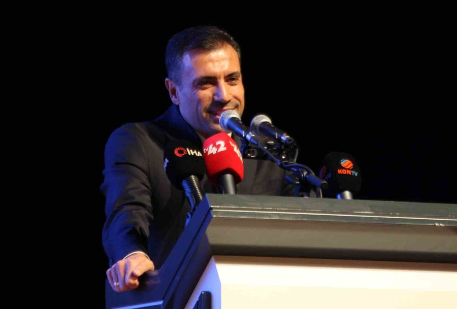 Konya’da Ak Parti "mahalle Başkanları İstişare Toplantısı" Düzenlendi