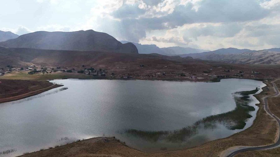 Torosların Zirvesindeki Güzellikler Dipsizgöl Ve Eğrigöl