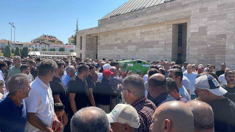 İki Çocuk Annesi Emine Hemşireye Son Görev