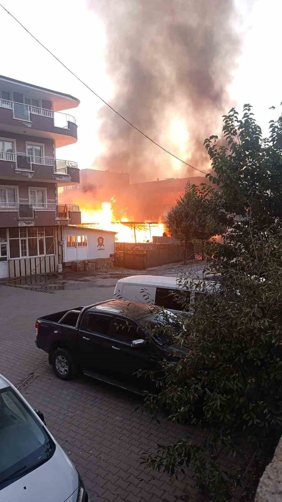 Konya’da Silah Fabrikasında Korkutan Yangın