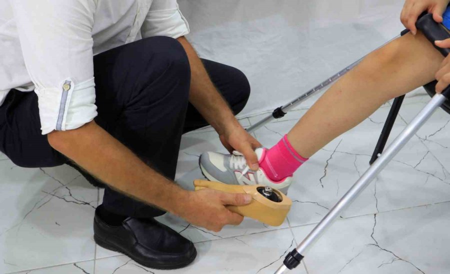 Özge Protez Bacağına Kavuşuyor Okula Gitmek İçin Gün Sayıyor