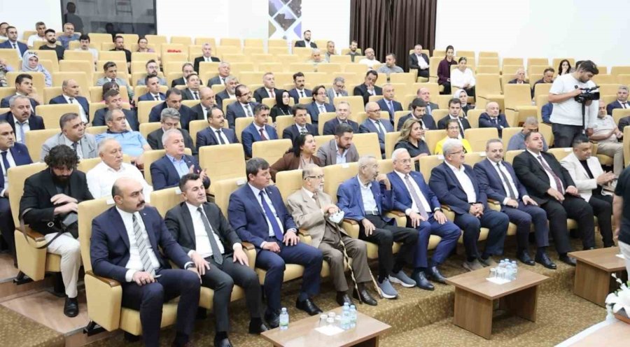 Vali Kumbuzoğlu: "muhteşem Rezervimiz, Hazinemiz Var Ama Çok Uzaktayız"