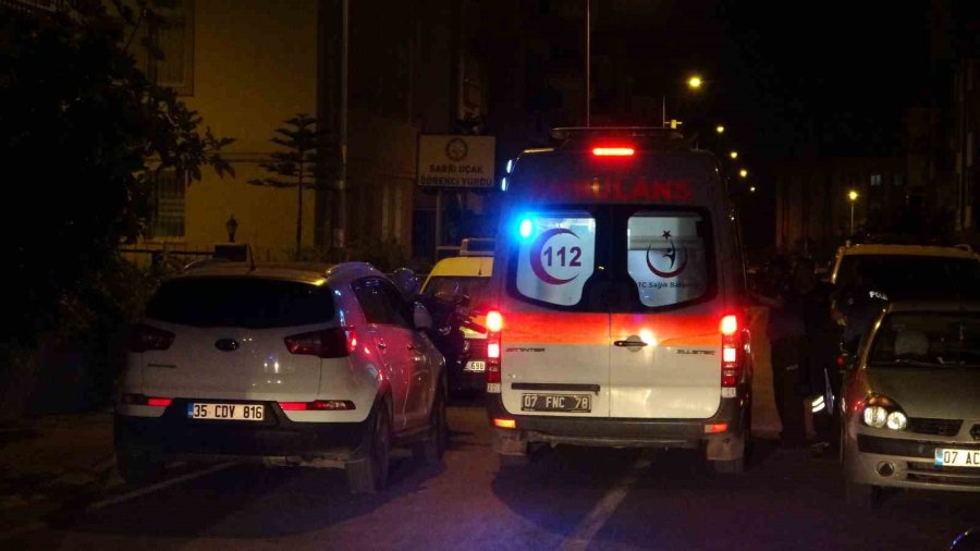 Komşuların Apartman Bahçesinde Portakal Koparma Tartışması Kanlı Bitti