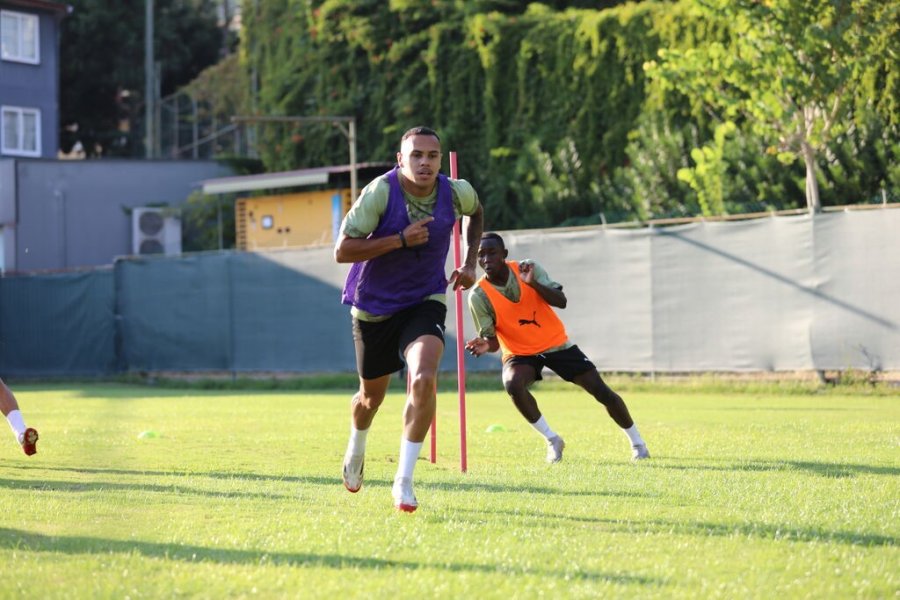 Alanyaspor, Fenerbahçe Maçı Hazırlıklarına Başladı