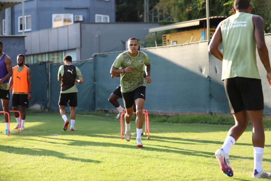 Alanyaspor, Fenerbahçe Maçı Hazırlıklarına Başladı