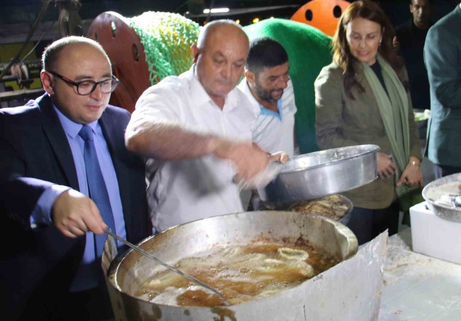 Akdenizli Balıkçılar ’vira Bismillah’ Dedi