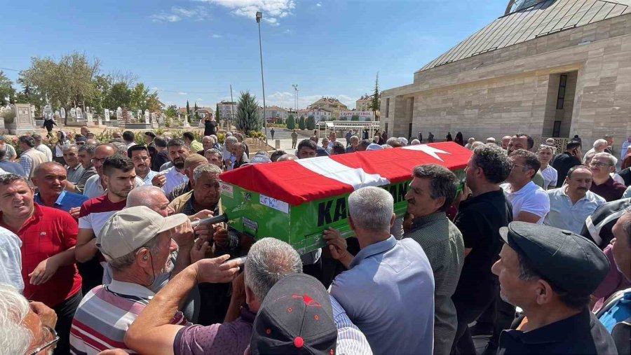 İzne Gelen 21 Yaşındaki Asker Kalbine Yenik Düştü