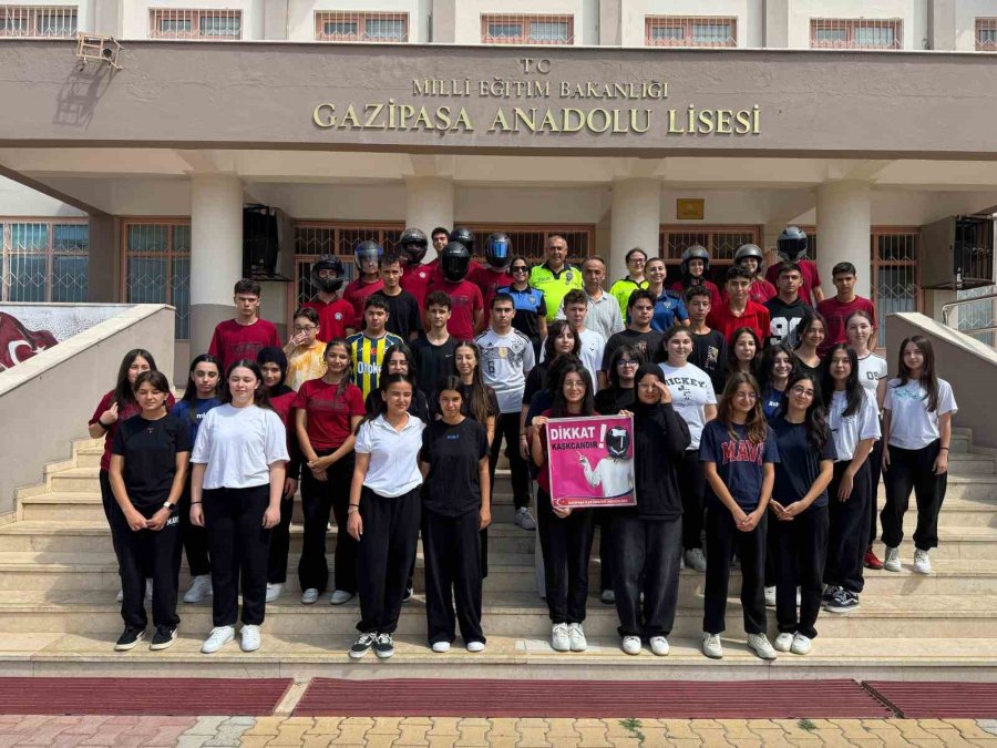 Gazipaşa’da Öğrencilere Motosiklet Ve Ekipmanlarının Kullanımı Hakkında Bilgiler Verildi