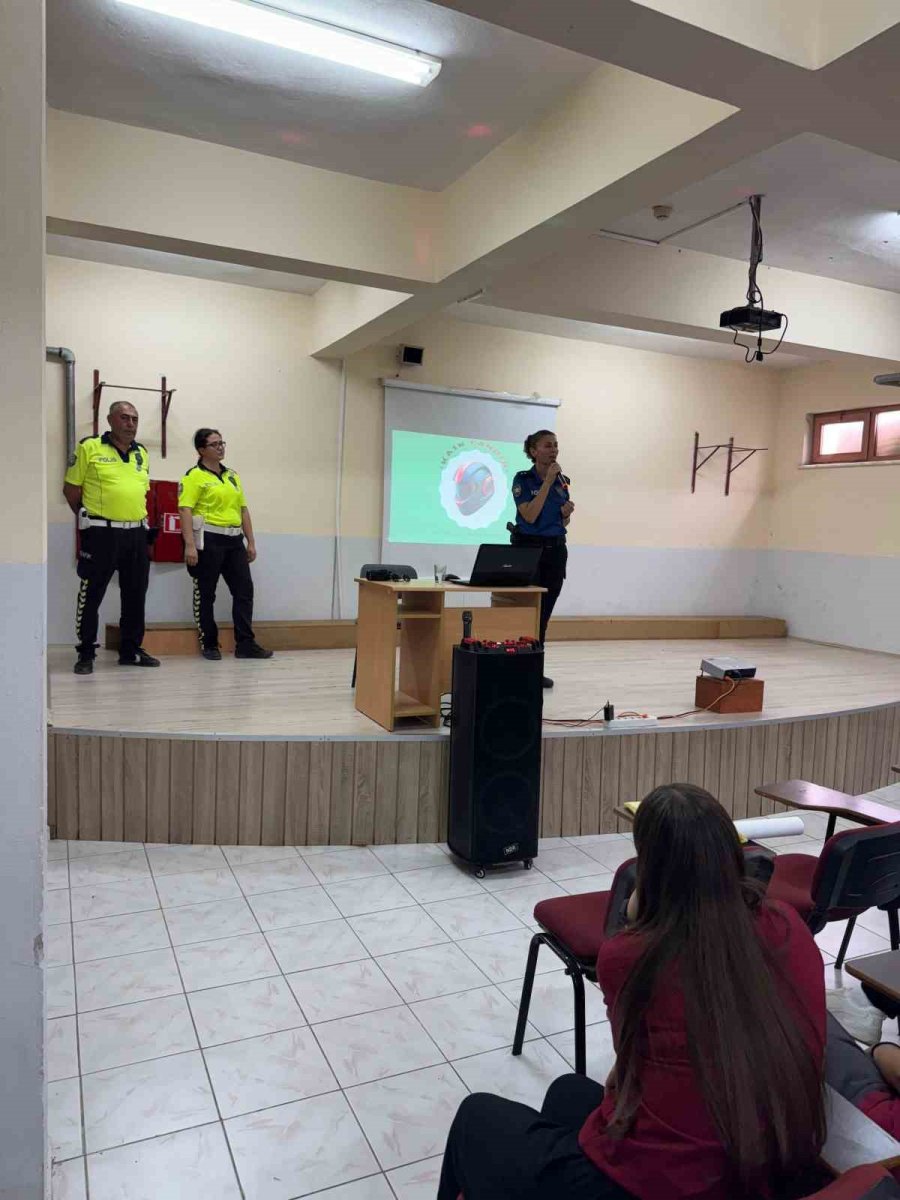 Gazipaşa’da Öğrencilere Motosiklet Ve Ekipmanlarının Kullanımı Hakkında Bilgiler Verildi