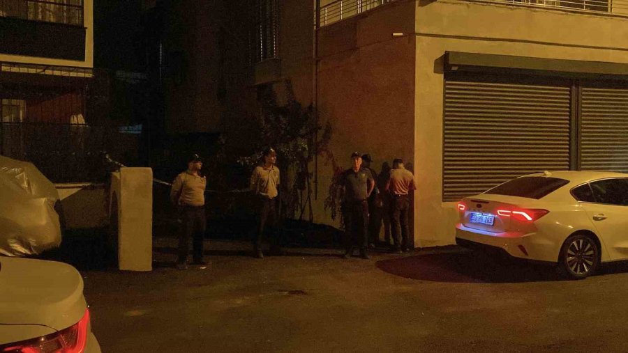 Mersin’de Anne 5 Yaşındaki Çocuğunu Bıçaklayarak Öldürdü