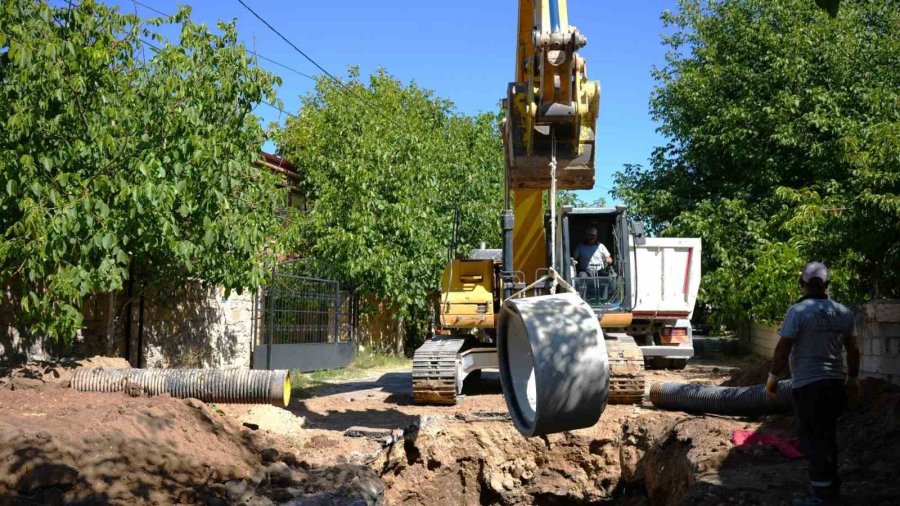 Niğde’de Stratejik Altyapı Ve Ulaşım Çalışmaları Devam Ediyor