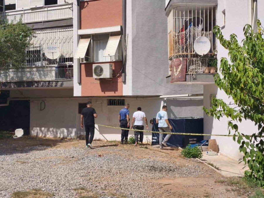 Hayatını Kaybeden Genci Oğlu Sandı