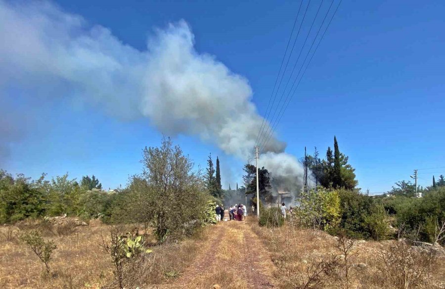 Antalya’da Yaşlı Kadını Sinir Krizine Sokan Yangın